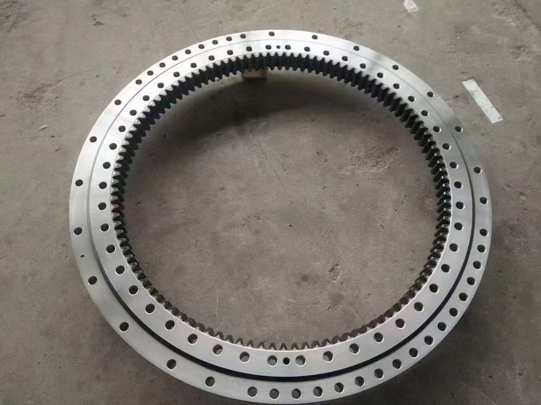 JS130 JCB Excavator 332/K8067 JNB0146 Excavator Slew gear