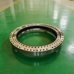 Slewing Bearing Revolving Ring 140109-00007A Excavator  DX420LC DX420LC-9C Revolving Gear DOOSAN